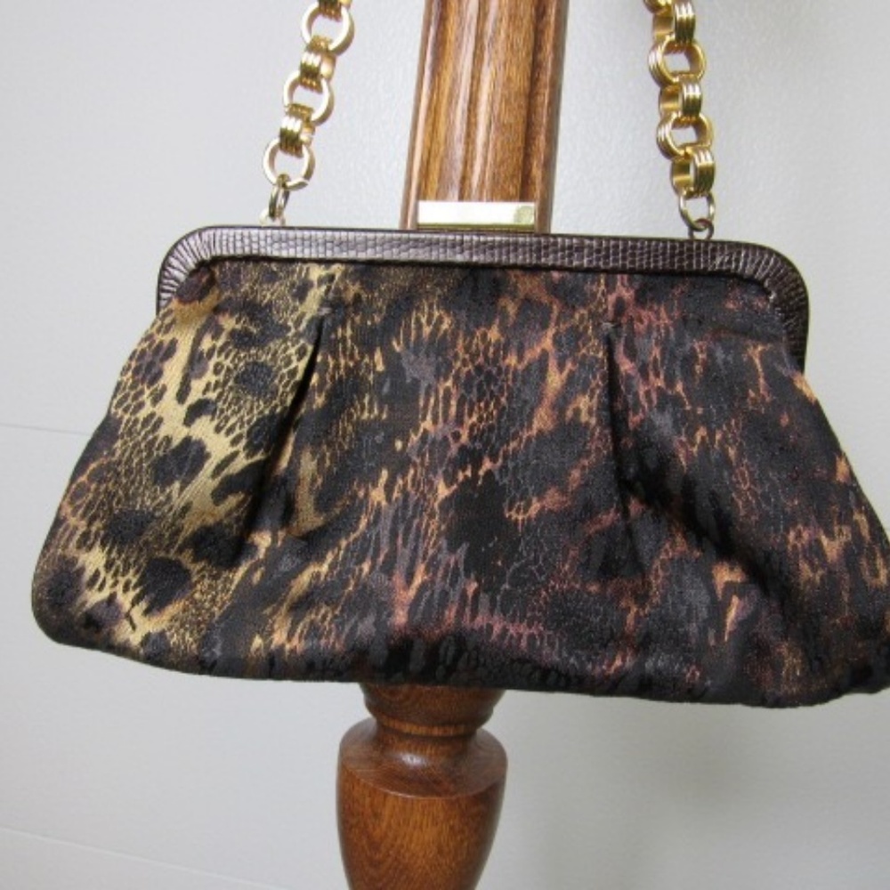 Adrienne Vittadini Small Animal Print Evening Bag - Picture 2 of 4